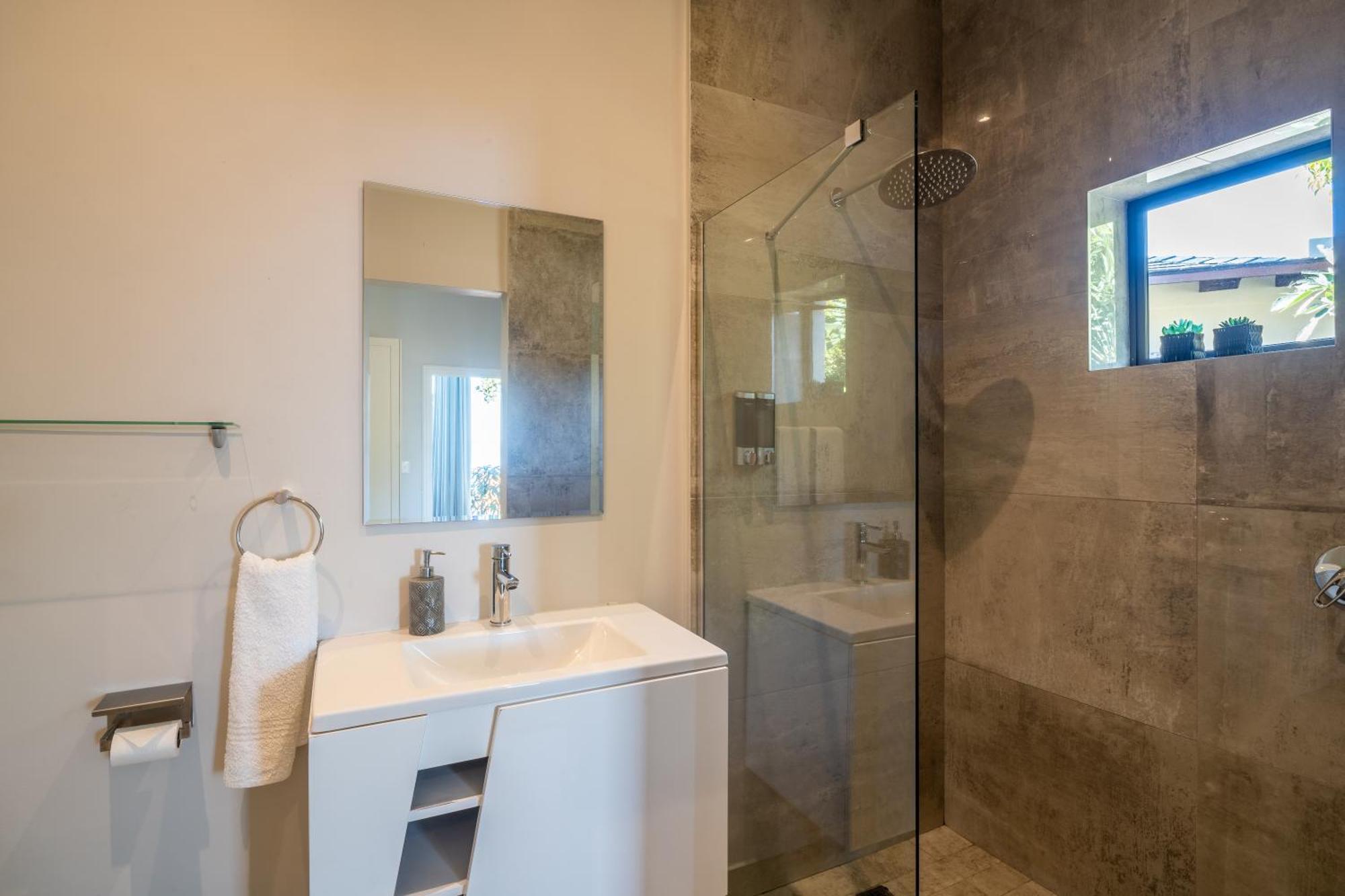 Seashore 2 Bedroom Luxury Unit - Breakwaters Haven Knysna Dış mekan fotoğraf